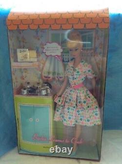 2006 NRFB Barbie Doll reproduction blonde swirl learns to cook Limited