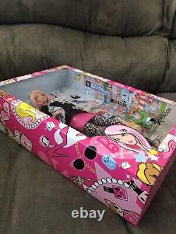 2011 Tokidoki x Mattel Barbie Gold Label Collector Limited Edition 7400 New