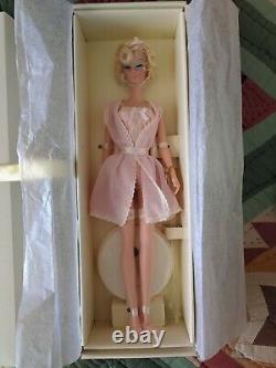 #4 Lingerie Silkstone Barbie 2001 Limited Edition, Bubble Cut NRFB 55498