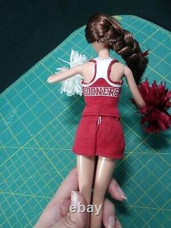 Barbie OU Cheerleader University Of Oklahoma Limited Edition Cheerleader pom pom