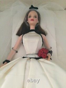 Mattel 1997 VERA WANG BARBIE 1st in Series Limited Edition NRFB