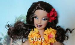Mattel Hula Honey Pin-Up Girls Barbie Doll 2006 Gold Label Limited to 9900 J0951