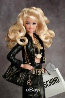 Moschino Barbie doll 2015 Blond. Gold Label Limited. New. NRFB