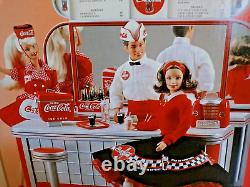 NEW UNOPENED Barbie Limited Edition 2000 Coca Cola Soda Fountain Play Set