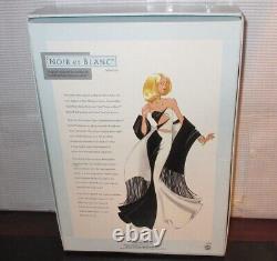 NRFB BARBIE MATTEL NOIR et BLANK CLUB EXCLUSIVE LIMITED EDITION FASHION DOLL