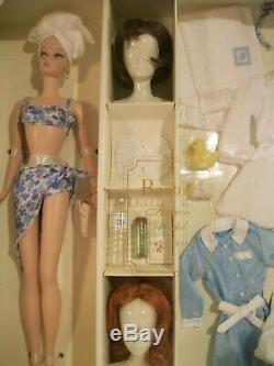 NRFB Barbie SPA GETAWAY BRUNETTE, RED hair LIMITED EDITION 2003 Mattel #B1319