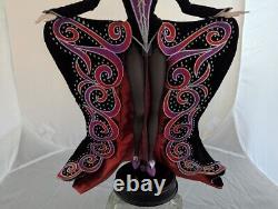 Stunning Mattel Bob Mackie Countess Dracula Barbie Doll