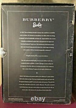 Vintage BARBIE DOLL 2000 BURBERRY LIMITED EDITION 29421