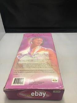 1997 Arm Selena La Poupée Originale Edition Limitée Robe Blanche Nouveau En Boîte
