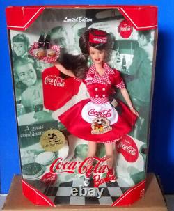 1999 Coca Cola Serveuse BRUNE Barbie Convention Disney Coke Limitée 1600 LIRE