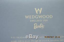 2000 Barbie Wedgwood England Robe De Poupée Bleue Édition Limitée Nrfb