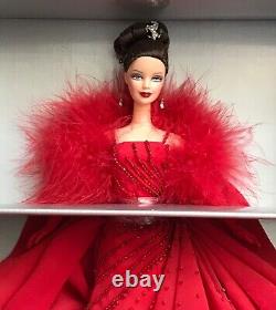 2001 Edition Limitée Robe Rouge Ferrari Barbie Doll Nrfb