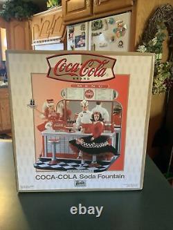 Barbie Coca Cola Coke Soda Fountain Playset 2000 Mattel Limited Edition 26980