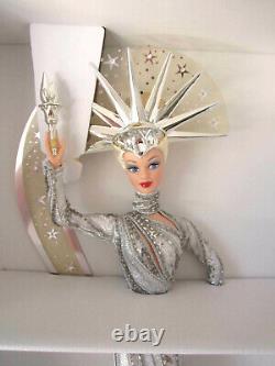 Barbie Dame Liberté Argent 2000 Conçue par Bob Mackie Édition Limitée