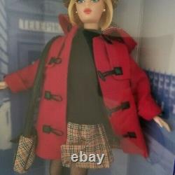 Barbie Doll X Burberry Blue Label Collaboration Edition Limitée Nouvelle Livraison Dhl