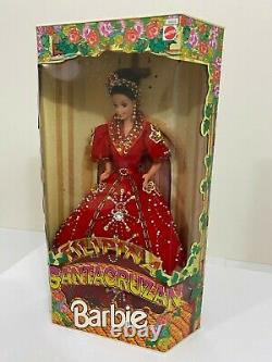 Barbie Filipina Santa Cruzan Barbie Doll 1997 Edition Limitée (2)