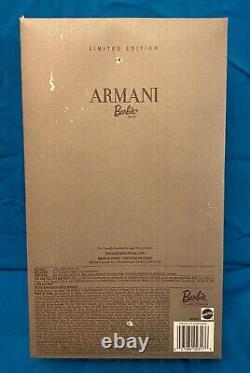 Barbie Giorgio Armani NRFB 2003 B2521 Édition Limitée Mattel Canada Inc