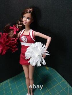 Barbie Ou Cheerleader University Of Oklahoma Edition Limitée Cheerleader Pom Pom