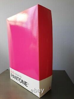 Barbie Rose Dans Pantone Gold Label 2011 Nouveau Dans La Boîte Nrfb