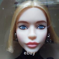 Barbie VOGUE BLACK Boîte Exclusive Limitée PTMI 2023 Mattel HQ moins de 100 exemplaires.