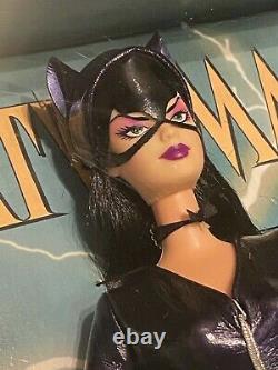 Barbies Collectors Limited Edition Catwoman DC Catsuit Whip Mask 2003 New Nrfb