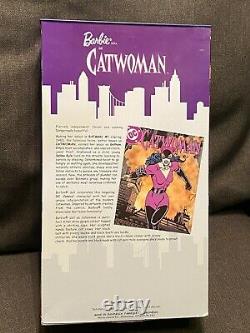 Barbies Collectors Limited Edition Catwoman DC Catsuit Whip Mask 2003 New Nrfb