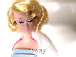 Belle Originale Silkstone Barbie Mode Modèle Delphine Nrfb, Quelques Taches De Boîte
