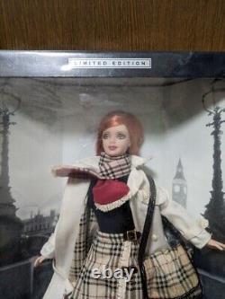 Burberry 2000 Barbie Édition Limitée CHEVEUX ROUGES RARE Nouveau dans sa boîte #29421