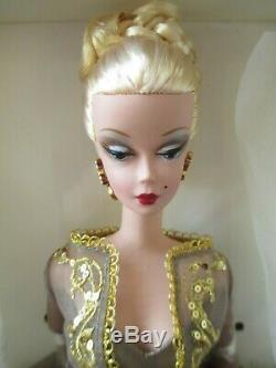 Capucine Barbie Fashion Model Silkstone Nrfb Limited Edition En Expéditeur