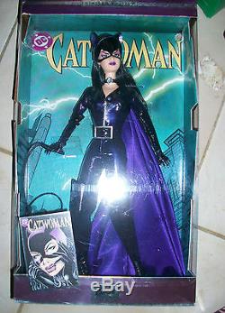 Catwoman Barbie 2003 Édition Limitée Pour Collectionneur Signée Par Le Concepteur