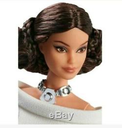 Dans La Main Princesse Leia Barbie Doll X Star Wars Limited Edition Gold Label