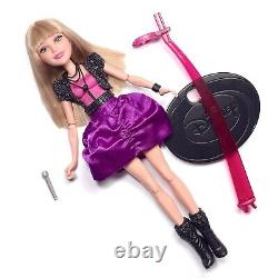 Disney V. I. P. HANNAH MONTANA Poupée Miley Cyrus Barbie Chaîne VIP Rare