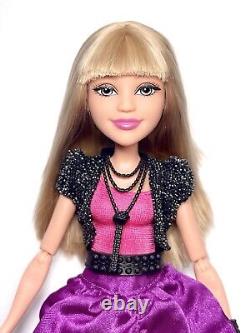 Disney V. I. P. HANNAH MONTANA Poupée Miley Cyrus Barbie Chaîne VIP Rare