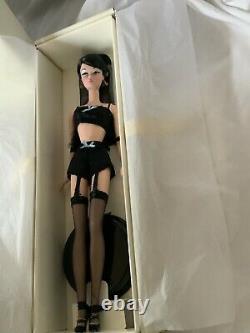 Édition Limitée Barbie Collecte Modèle De Collecte Lingérie Silkstone Brunette