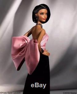 Étiquette De Platine 2018 Yves Saint Laurent Barbie 1983 Paris Evening Gown Limited Ed