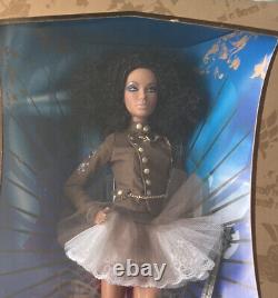 Hard Rock Cafe Barbie Doll 2007 African American Limited Gold Label Rare Nouveau