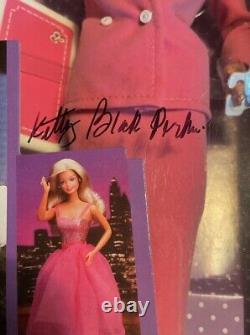 Journée et soirée Barbie 1985 Reproduction signée par Kitty Black Perkins NRFB