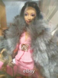 Kimora Lee Barbie Nib 2007 Label Gold Limited Ed. 12500 Dans Le Monde Entier. Menthe