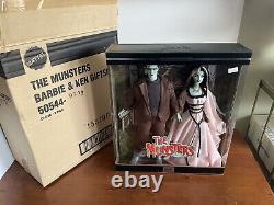 Le coffret cadeau Barbie et Ken des Munsters Édition Collector 2001 Mattel 50544 NIB