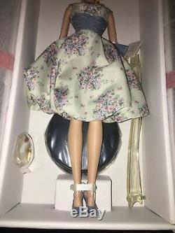 Mad Men Betty Draper 2010 Barbie Doll. Étiquette Doré. Limited Ed. 10 000. À L'échelle Mondiale