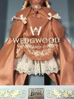 Mattel Wedgewood England 1759 Limited Edition 2000 Barbie Nib