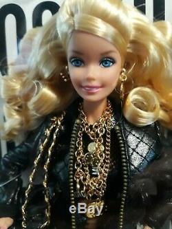 Moschino Poupée Barbie 2015 Blond. Gold Label Limited. Nouveau. Nrfb