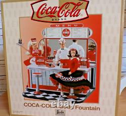 NOUVEAU ENCORE FERMÉ Barbie Édition Limitée 2000 Ensemble de Jeu Soda Fountain Coca Cola
