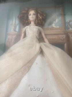 New Lady Camille Barbie Doll Portrait Collection Retraité Édition Limitée 2002