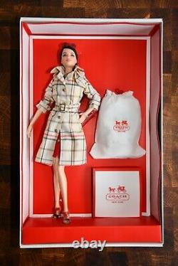 Nouvelle Coach Officiel Barbie Doll 2013 Edition Limitée Collectible