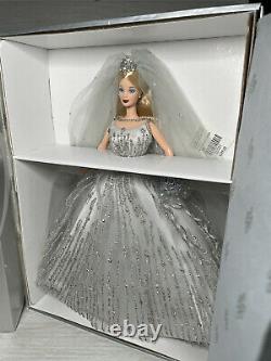 Nrfb Millennium Mariée Barbie Collectors Edition Limitée Avec Swarovski Crystals