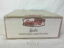 Objets De Collection Barbie Scellé Coca-cola Soda Fountain Mattel 26980 Limited Edition