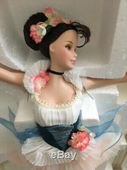 Plus Léger Que L'air Porcelain Ballerina Barbie Nrfb Limited Edition En Shipper