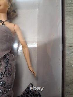 Poupée Barbie Armani édition limitée Giorgio Armani 2003 Mattel B2521 Nouvelle avec défaut