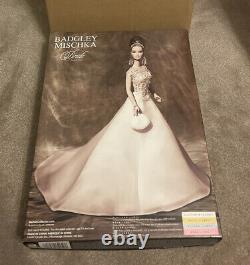 Poupée Barbie Badgley Mischka Bride, édition limitée Gold Label Mattel #B8946